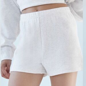 Aritzia TNA Airy AF cloud fleece shorts